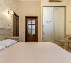 Модерн  (Двухкомнатный 3-х местный номер с балконом) в Odeon