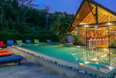 Равай: Курортный отель Naiharn Beach Resort SHA Plus Extra