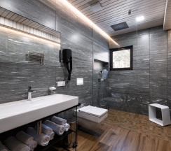 Апартаменты с камином в Алтика