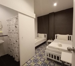 Двухместный номер Economy 2 отдельные кровати в Chino Town at Yaowarat Phuket