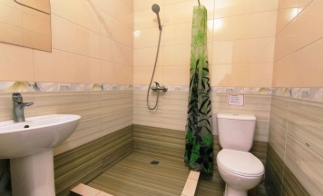 Трёхместный номер Comfort с балконом и с красивым видом из окна в Юлианна