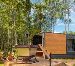 Улучшенный коттедж с двумя спальнями и купелью в Black Village Family