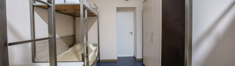 Кровать в 6-местном общем номере (общие удобства) в LOFT