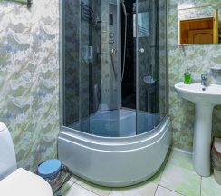 Двухместный номер Deluxe рядом с пляжем двуспальная кровать в Ласточкин дом