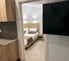 Апартаменты двухкомнатные четырехместные 2-х комнатные (делюкс) c балконом или без в Polikariya