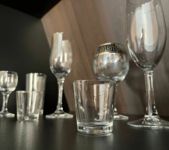 Двухкомнатный полулюкс (гостиная, спальня, ванная комната) в Митяевский