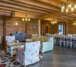 18-ти местный дом в Прибрежном поселке в Бутик