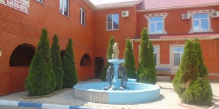 подсобного хозяйства санатория им. Цюрупы: Отель Крым