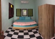 Двухместный номер Standard с видом на парк двуспальная кровать в Baan Mali Homestay Lampang