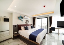 Номер Deluxe в RoomQuest Sukhumvit 36 BTS Thonglor