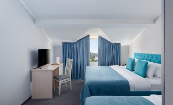 Standard  Triple Mansard with balcony в Мореми