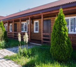 Номер стандарт семейный с 2 односпальными и 1 двуспальной кроватью №1 в Мечта