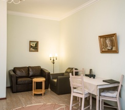 Двухместный номер Комфорт с двуспальной кроватью и балконом в Inn 6 line