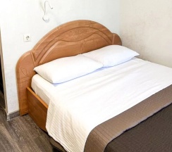 Номер стандарт эконом с 1 двуспальной кроватью (с завтраком) в Баваренок