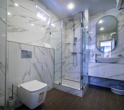 Улучшенный Делюкс с балконом в M-House