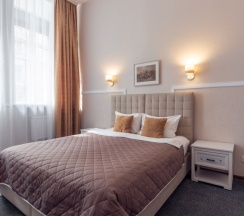 Стандартный в Искра