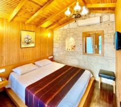 Двухместный номер Standard с балконом двуспальная кровать в Kayezta Hotel Alacati