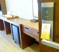 Четырёхместный семейный номер Sapphire с видом на город в The AGATE Pattaya Boutique Resort