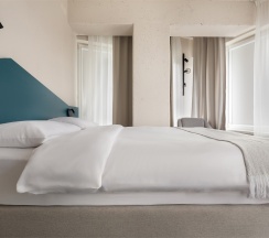 Панорамный Супериор с 1 кроватью Queen-size в Нега