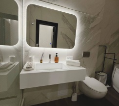 4-х комнатные апартаменты в центре города в Breezko hotel