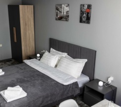 Комфорт двухкомнатный с красивым видом в Kravchenko hotel
