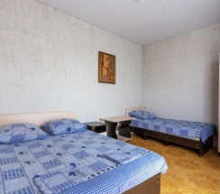 Трёхместный номер Superior с балконом в Mari