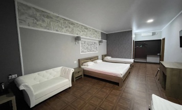 Четырёхместный номер Superior с балконом и с красивым видом из окна в Астан