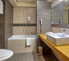 Двухместный номер Superior двуспальная кровать в Capsis Astoria Heraklion Hotel
