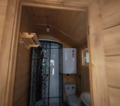 Двухместное шале с балконом и с красивым видом из окна двуспальная кровать в Snow white Arkhyz