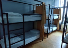 Нижнее место в мужском 6ти местном номере №405 в Bla Bla Hostel
