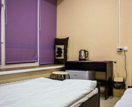 Номер эконом с 2 односпальными кроватями в Арт-Хостел