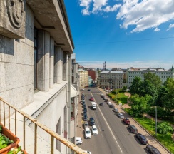 Комфорт с балконом в Демократ