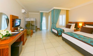 Трёхместный номер Standard в Xperia Grand Bali Hotel - All Inclusive