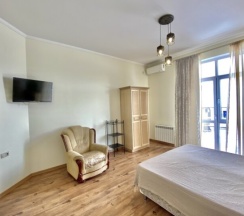 Апартаменты   4 местные с видом на горы ( 2х спальная кровать) в Red Rose