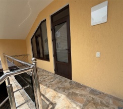 Комната повышенного комфорта с кухней в Das house