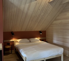 Коттедж с 2 комнатами с красивым видом из окна в Hygge Barn