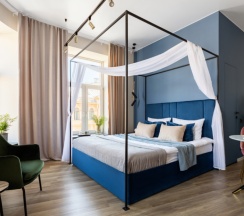 Люкс с панорамным видом на Невский и Владимирский проспект в Mix Hotels Nevsky 47