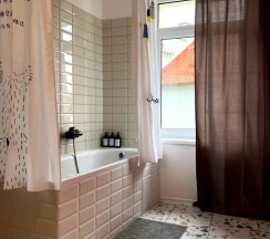 Двухместные апартаменты (двуспальная кровать) в Baltic Apart (Балтик Апарт) на улице Театральная 15