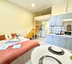 Комфорт Двухуровневый в Metro apartments