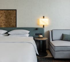 Номер стандарт с 1 двуспальной кроватью на высоком этаже в Hyatt Place Ekaterinburg