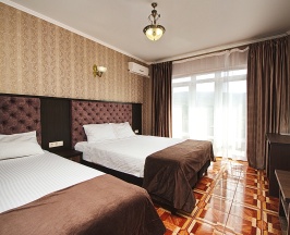 3-х местный номер стандарт с балконом в Castro