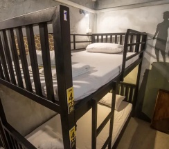 Кровать в общем номере в Beehive Phuket Old Town - Hostel