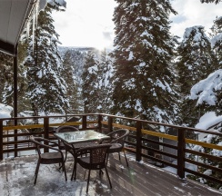 Villa Deluxe в Mairi
