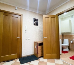 Трёхместные апартаменты c 1 комнатой в Квартира Right Room на Баумана 5а