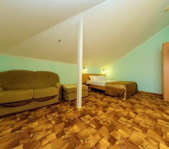 2-х комнатный улучшенный в коттедже в Ява