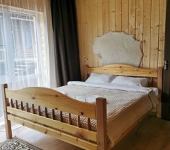 Четырёхместный семейный люкс с 2 комнатами с видом на горы в Предгорье