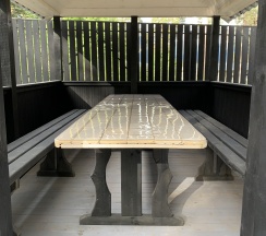 Коттедж двухкомнатный с 2 спальнями в White Village