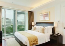 Люкс Deluxe c 1 комнатой в Dusit Suites Hotel Ratchadamri, Bangkok