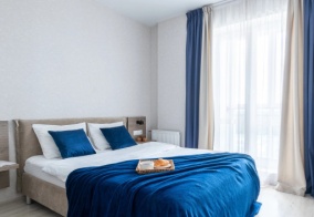 Апартаменты Квартира на сутки Минск Маяк Метро 3 минуты Бесконтактное заселение Wi-Fi Кухня объединена с жилой зоной Отдельная спальня в Минске