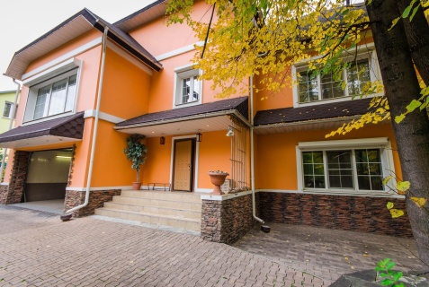 Балашиха: Коттедж Huse